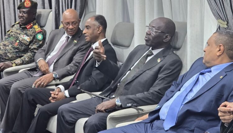 ملفات أمنية وسياسية على الطاولة.. وزير الدفاع السوداني يتوجه إلى جوبا