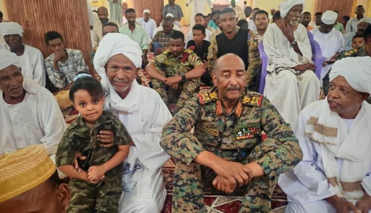 من مسجد المناقل.. البرهان: عقوبات جديدة متوقعة والسودان لن يركع