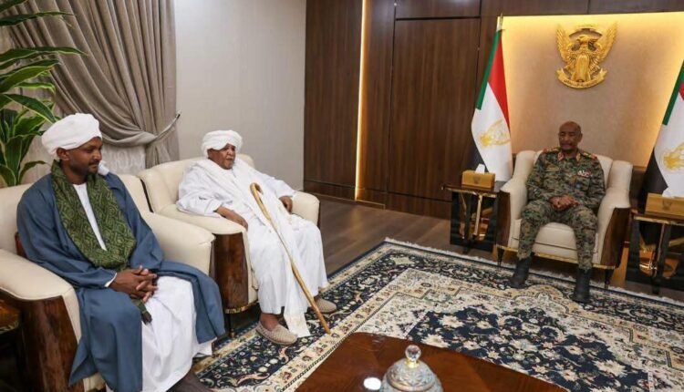 لدى لقائهم البرهان.. مشايخ الطرق الصوفية يوجهون رسالة بشأن وحدة السودان