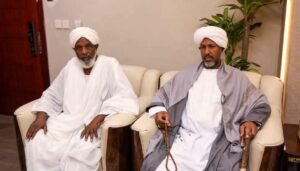لدى لقائهم البرهان.. مشايخ الطرق الصوفية يوجهون رسالة بشأن وحدة السودان لدى لقائهم البرهان.. مشايخ الطرق الصوفية يوجهون رسالة بشأن وحدة السودان
