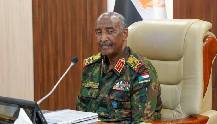 مجلس السيادة يعقد اجتماعاً برئاسة البرهان لبحث الأوضاع الاقتصادية والأمنية