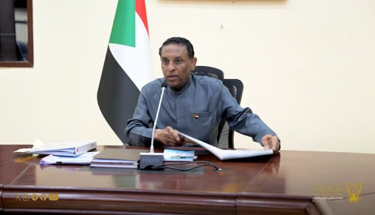 رئيس الوزراء يعلن بدء عمل اللجنة الوطنية لإدارة الاقتصاد في السودان ويحدد أولوياتها