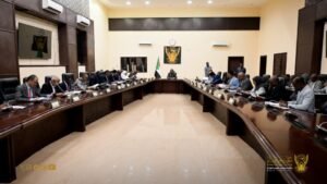 رئيس الوزراء يعلن بدء عمل اللجنة الوطنية لإدارة الاقتصاد في السودان ويحدد أولوياتها رئيس الوزراء يعلن بدء عمل اللجنة الوطنية لإدارة الاقتصاد في السودان ويحدد أولوياتها
