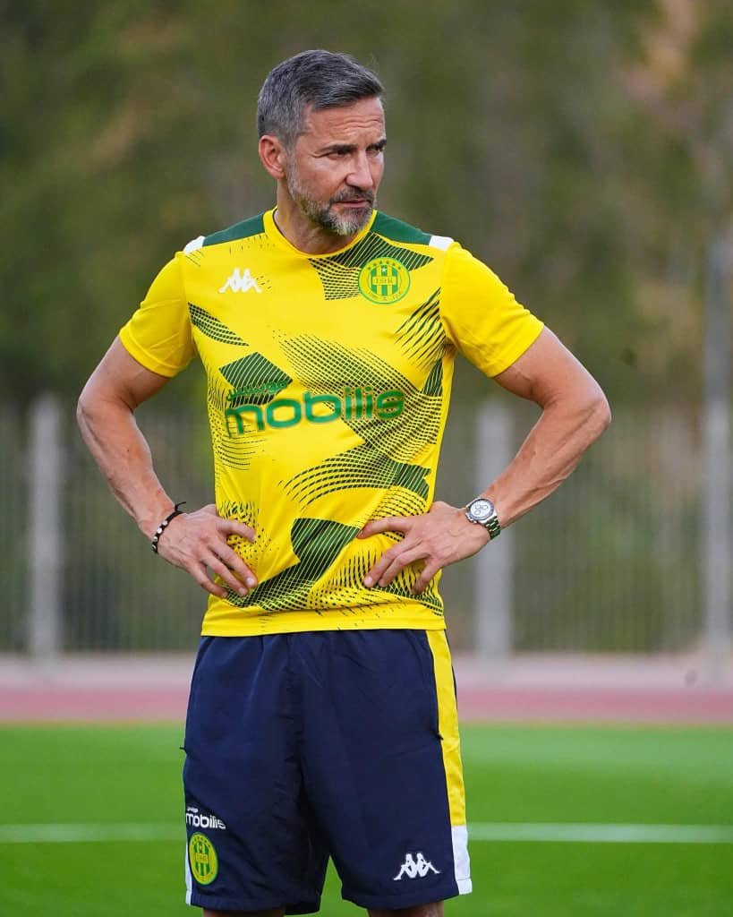 الهلال السوداني يختار المدرسة الألمانية ويتعاقد مع جوزيف زينباور الهلال السوداني يختار المدرسة الألمانية ويتعاقد مع جوزيف زينباور