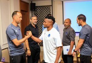 الألماني زينباور يتسلم مهامه في الهلال ويضع برنامج إسعافي لدوري الأبطال الألماني زينباور يتسلم مهامه في الهلال ويضع برنامج إسعافي لدوري الأبطال