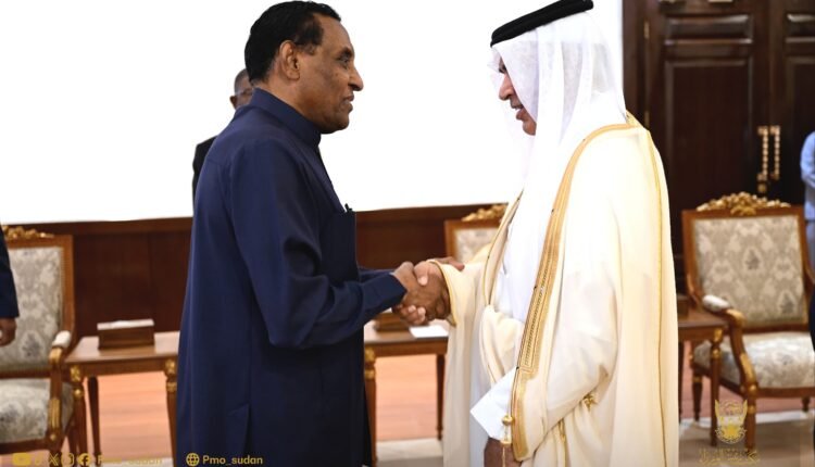 رسالة من محمد بن سلمان إلى كامل إدريس.. السعودية تؤكد دعم أمن السودان ووحدته