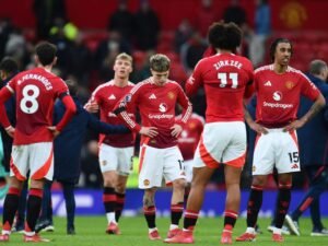إنفاق كبير وبداية كارثية .. مانشستر يونايتد يدخل الموسم تحت الضغط إنفاق كبير وبداية كارثية .. مانشستر يونايتد يدخل الموسم تحت الضغط