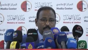 البرهان يصدر قراراً بشطب بلاغات ضد سودانيين عائدين للمشاركة في الحوار البرهان يصدر قراراً بشطب بلاغات ضد سودانيين عائدين للمشاركة في الحوار