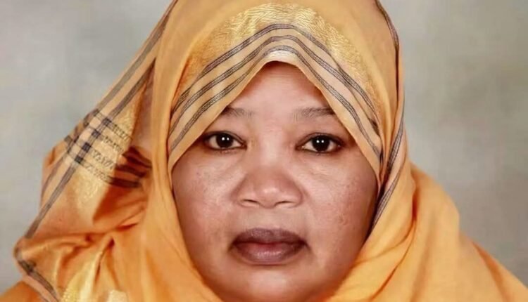 نجاح بطعم مختلف.. سيدة سودانية تحقق نتيجة لافتة رغم مسؤولياتها