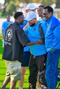 جان كلود يفاجئ بعثة الهلال في طرابلس قبل مواجهة الأهلي الليبي جان كلود يفاجئ بعثة الهلال في طرابلس قبل مواجهة الأهلي الليبي