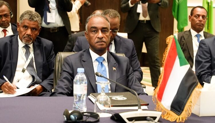 رسالة من البرهان إلى رئيس جيبوتي.. وتحركات سودانية داخل اجتماع الإيقاد
