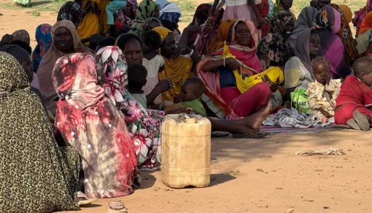 طويلة تحت ضغط النزوح.. تدفق جديد يفاقم أزمة الغذاء والمياه والمأوى