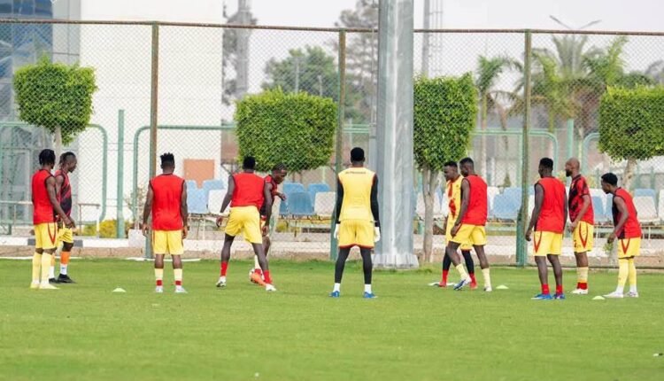 المريخ يصمد دفاعياً أمام مودرن سبورت.. وداركو يختبر جميع أوراقه قبل مواجهة حوريا
