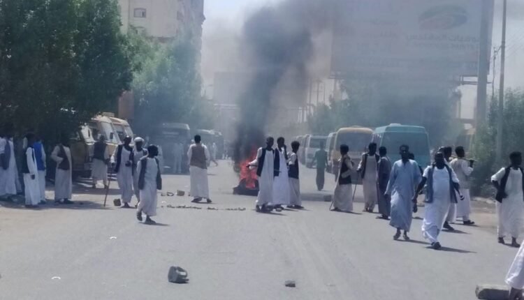 العثور على جثمان مواطن مقطعًا قرب مستشفى بورتسودان الكبير.. واحتجاجات تطالب بكشف ملابسات الجريمة