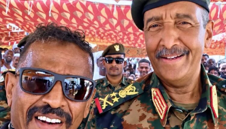 محمد النصري يثير الجدل بتصريحات أمام البرهان عن ثورة ديسمبر