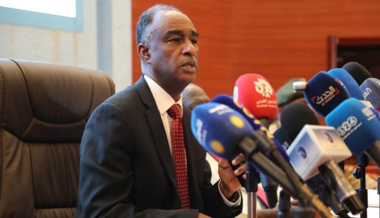 السودان يتهم إثيوبيا بتوفير منصة مسيرات ويكشف إمتلاك أدلة فنية وصور أقمار صناعية تثبت انطلاق المسيّرات من داخل الأراضي الإثيوبية ويهدد بالرد