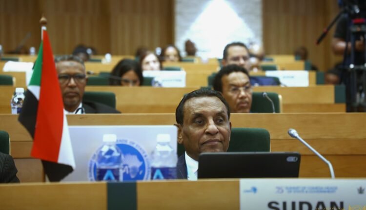 كامل إدريس يطالب بدعم السودان في مرحلة التعافي والكوميسا تقر توصيات بشأن الاستقرار والمتأخرات المالية