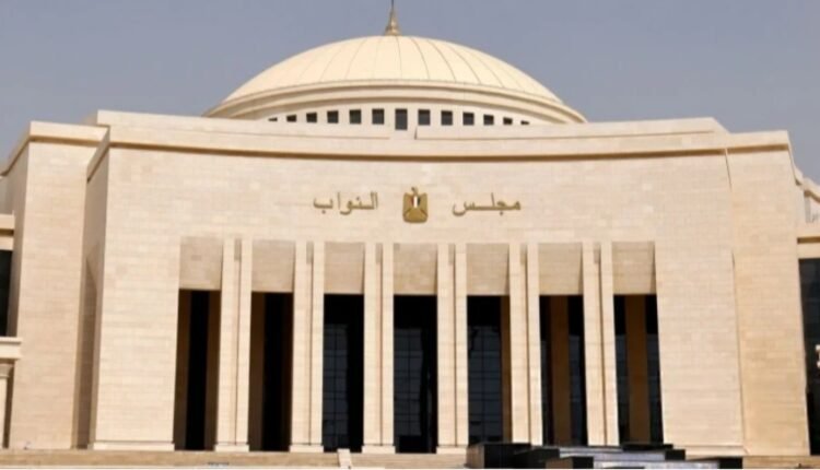 مصر.. البرلمان يوافق على تفويض السيسي بشأن دعم السعودية عسكريًا